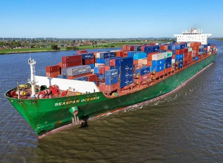 Photo of SEASPAN OCEANIA
