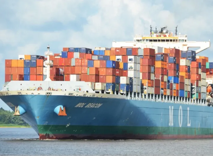 Photo of SEASPAN BEACON