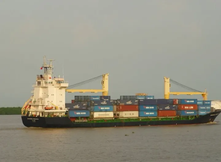 Photo of FREIGHTER