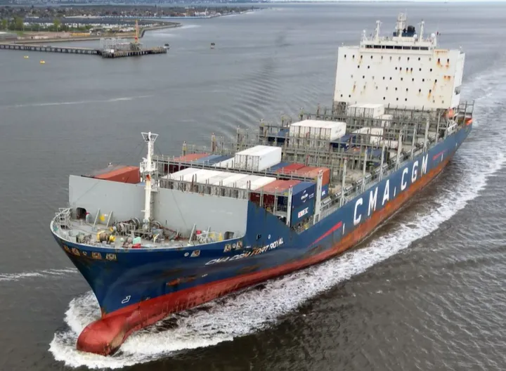Photo of CMA CGM FORT ROYAL