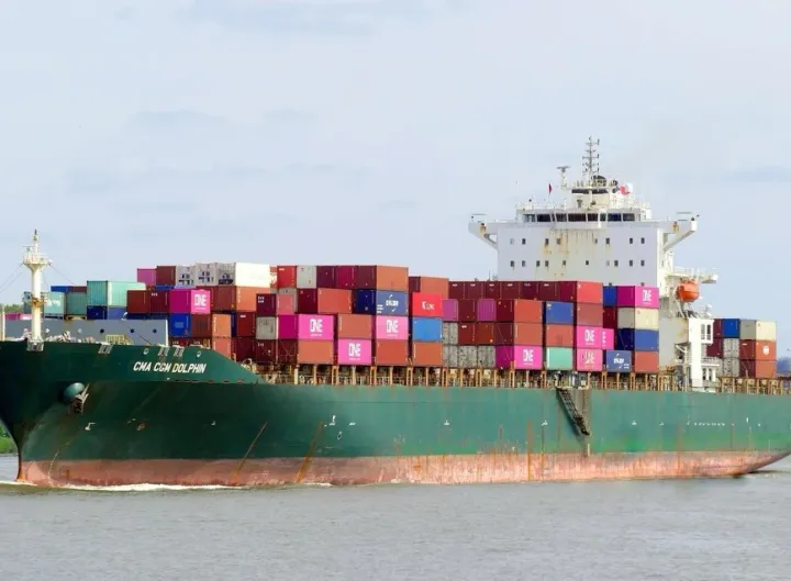 Photo of CMA CGM DOLPHIN