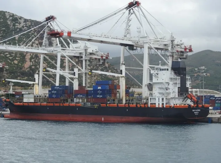Photo of CMA CGM DAVAO