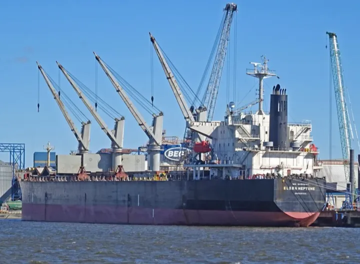 Photo of ELEEN NEPTUNE