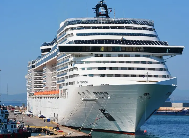 Photo of MSC FANTASIA