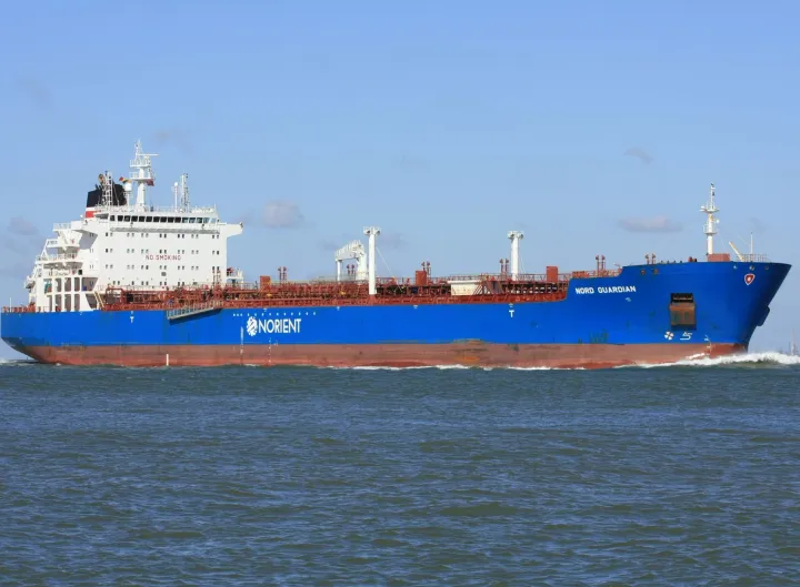 Photo of PETITE SOEUR