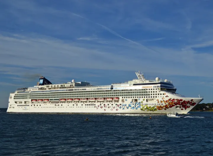 Photo of NORWEGIAN GEM